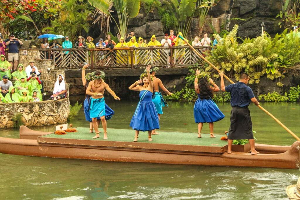 How Can I Experience The Polynesian Cultural Heritage?