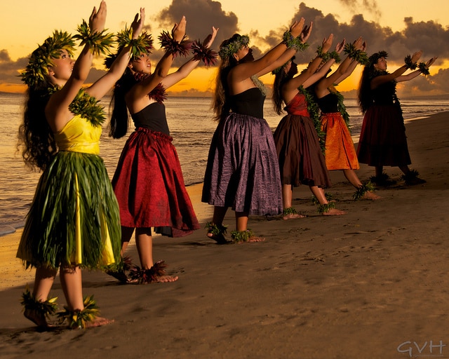 How Can I Experience Traditional Hawaiian Dance And Music?