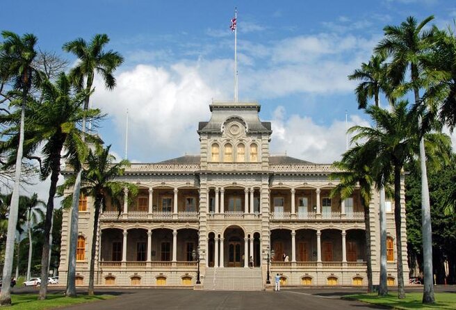 How Do I Visit The Iolani Palace In Honolulu?