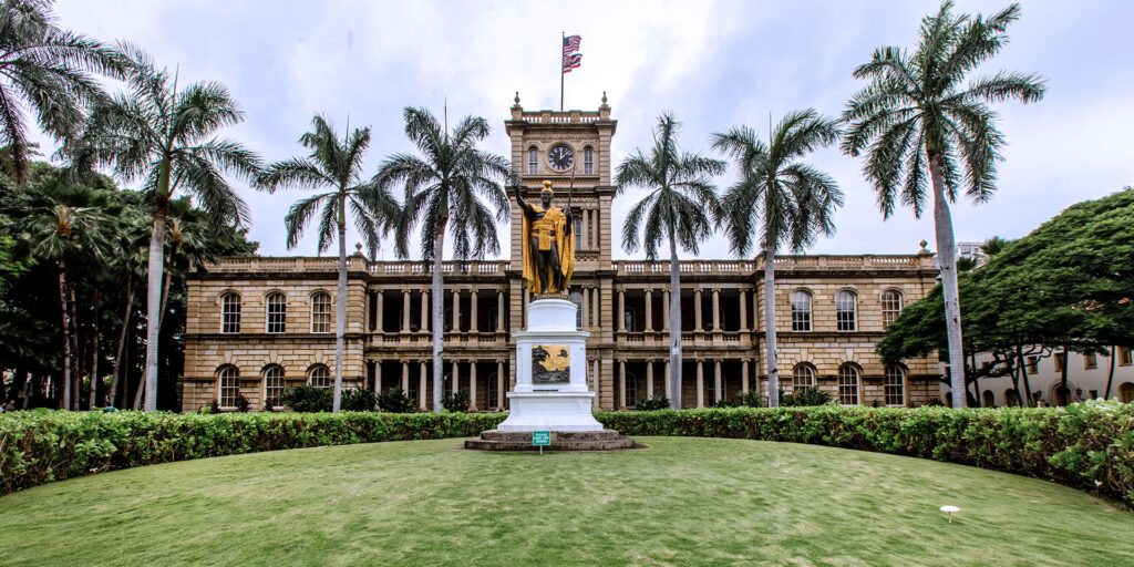 Whats The Best Place To Learn About Hawaiis Royal History?