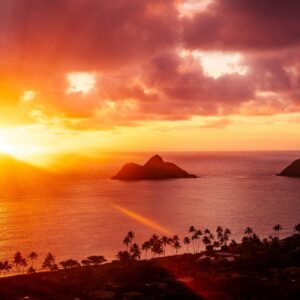 What’s The Best Spot To Catch A Stunning Hawaiian Sunset?