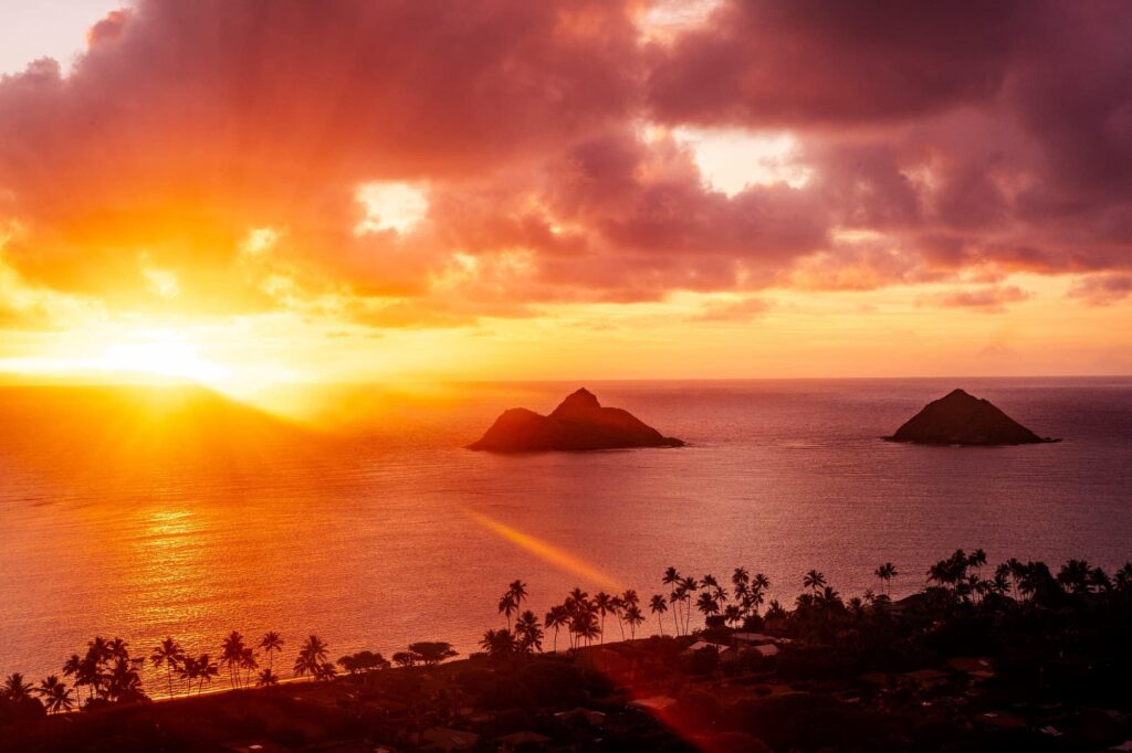 Whats The Best Spot To Catch A Stunning Hawaiian Sunset?