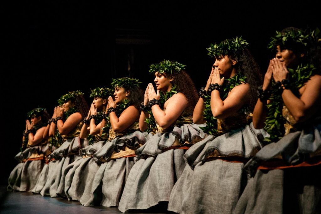 Whats The Best Way To Experience A Traditional Hawaiian Hula Dance?